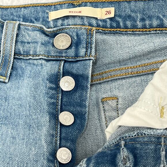 Levis Button Fly Wedgie Tapered Leg Denim Jeans Blue Light Wash Size 26 Retro - Picture 5 of 10
